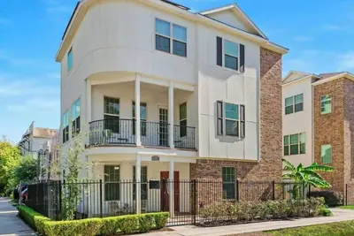 Image de Green+Modern 3 Bedroom House Close to Everything