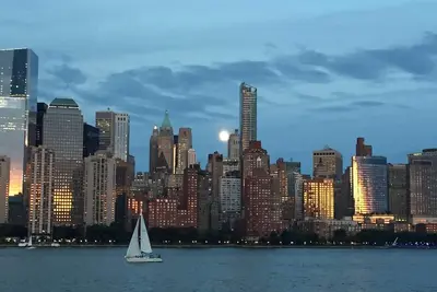 Image de Cozy 2br With Fantastic Manhattan & Water Views