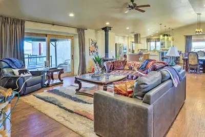 Image de Beulah Home w\/ Wraparound Porch & Mtn Views