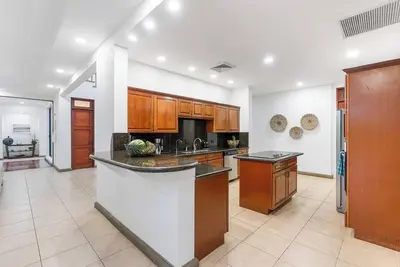 Image de Private Beach Access- Golf Front with Beach club membership! Exclusive Location