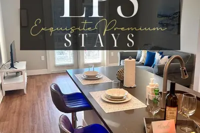 Image de The Royal Sapphire - 1 Br/2Bd/Luxury Stay/Near Shopping