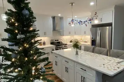 Image de Stunning beautiful and gorgeous Townhome 15 mins to Downtown Boston!