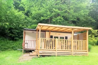 Image de Mobilhome Comfort Cosy 23m2 - 2 Schlafzimmer - halb überdachte Terrasse 17m2 + Bbq - L/L 4 Personen