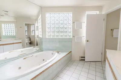 Image de Snowbird 208 - Large 2 Bedroom Townhome