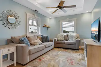 Image de 8006 Seaview Ave, Unit 201