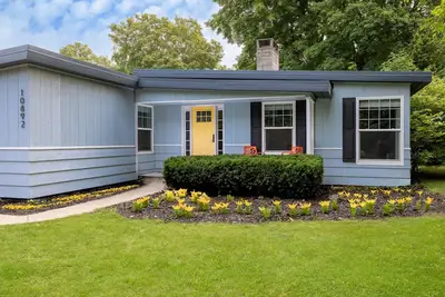 Image de Renovated Home with Retro Charm and proximity to Downtown Sister Bay