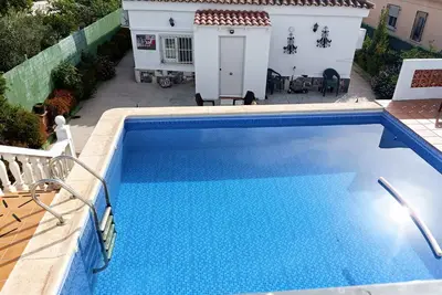 Image de nice 2 bedrooms countryhouse. private swimmingpool music town forest park river