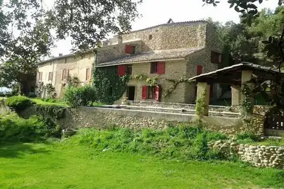 Image de Gîte de charme, avec piscine et tennis au cœur de la nature, le Petit lavandin