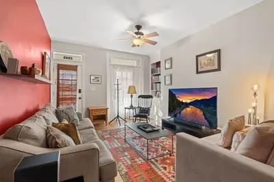 Image de Fairmount Neighborhood Gem!