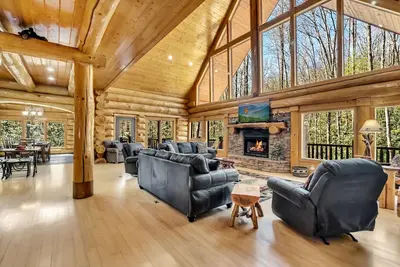 Image de Rippling Stream, Hot Tub, Game Room, Secluded, Fire Pit, Free Attraction Tickets