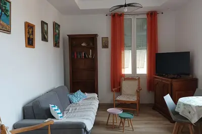 Image de 3min walk Beaches, Parking Town Hall, Pedestrian street Quiet 42 m2 Clim 3p max