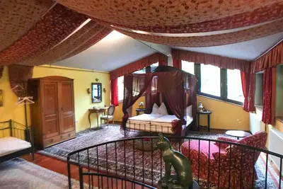 Image de Mountain View penthouse suite with wooden cabin/sauna/Netflix