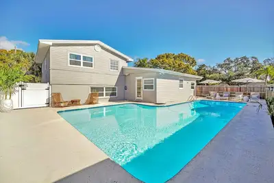 Image de 5br/4b Tampa Bay Resort Style Private Pool Oasis