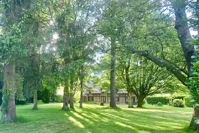 Image de Chaumière Normande entre bocage et forêt