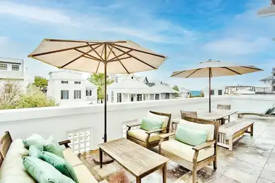 Image de Savannah 2c— Luxury Rosemary Beach Condo Steps From the Beach