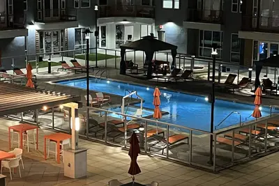 Image de Location  0. 6 to sports arena and events.