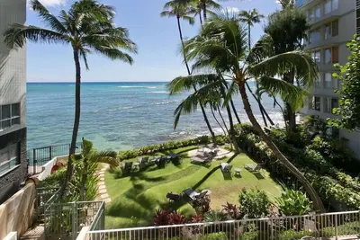 Image de 1-Br Oceanview Diamond-Head Condo. . . \nSteps to Beaches. Oahu, near Waikiki.