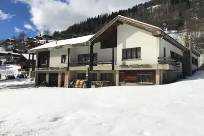 Image de Agréable appartement pour 10 personnes avec Wifi, balcon, animaux admis et parking