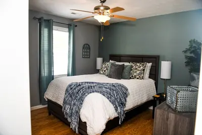 Image de 5 Star! Direct Access to Brimstone Recreation Pet Friendly Game Room
