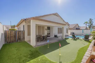 Image de New Boho Chic 4 Bed\/2 Bath Vacation Home