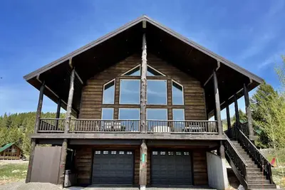 Image de Alaskan Moose Lodge-10 Miles 2 Ynp+Hot tub+Wifi+Ac