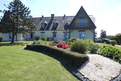 Image de Maison face à la mer, avec piscine et Spaomaha Gites