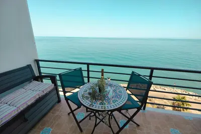 Image de Studio à Torremolinos: Piscine, Vue Mer, Wi-Fi, Clim