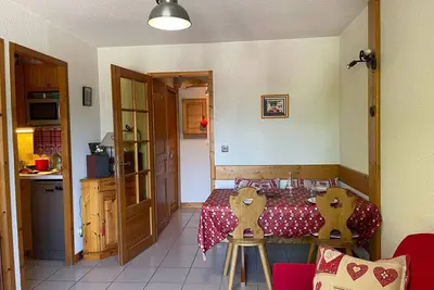 Image de Appartement T2 proche centre, au pied du Criou, avec balcon et parking privé