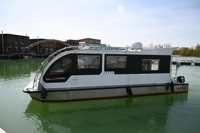 Image de Caravan boat Störmthaler See, houseboat with sun terraces on 20 sqm