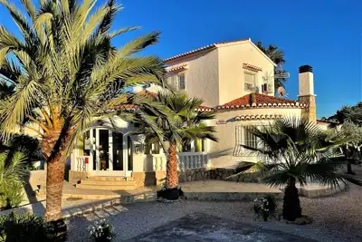 Image de Villa Eva individuelle avec piscine privée, à 500 m de la plage de sable