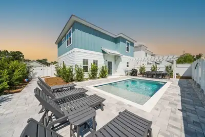 Image de Pool • Pet Friendly • Free Pool Heat • West Pcb