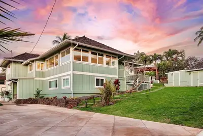 Private Ocean View Main House + Extra Suite, 5 Min Walk To Poipu Beach, A/C