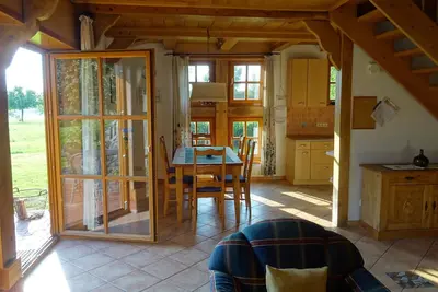 Image de Vacation home with large meadow on nature reserve lake