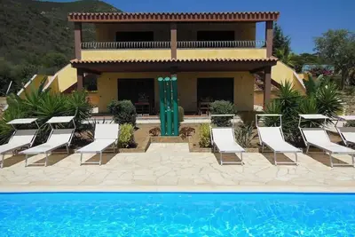 Image de Appartamento in splendido e riservato villaggio, marina di Tertenia
