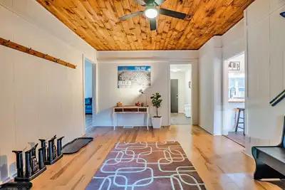 Image de Td Ridge~Ski Retreat~HotTub~Game Room~6 bed 7 Bath~2 Minutes to Bristol Mountain