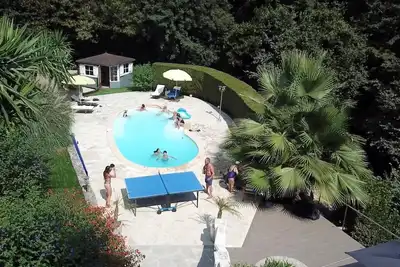 Image de Villa Millefleurs avec piscine, jacuzzi et grand jardin Ă 8min de la plage