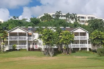 Tranquil condo on Rockley Golf Course with relaxing pool & includes 1 golf pass