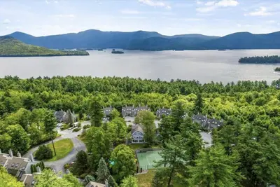 Image de Great location in Bolton Landing