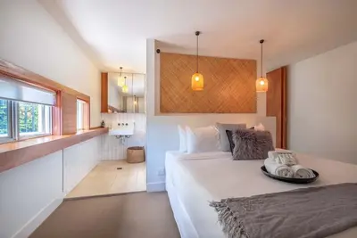 Image de The Ultimate Beach House - Magnesium pool, close to beach and shops