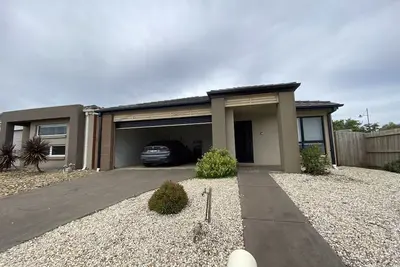 Image de Whole house with 4 Queen Beds-Cozy Tranquil House - Close to Melbourne Airport