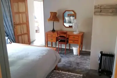 Image de Stylish & comfortable. Close to golf course, shopping & hiking