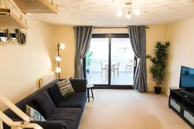 Image de Entire 2 Bedroom House near Derriford with Parking
