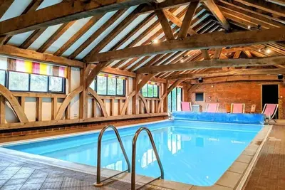 Charmant et cosy ~ Cottage anglais avec piscine chauffée