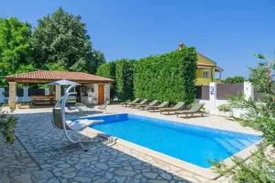 Image de Villa Sara four-bedroom villa with a swimming pool