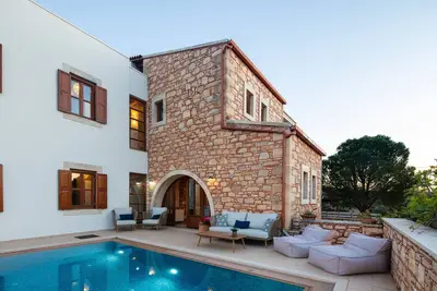 Image de Exquisite Villa Mesogea with spacious rooms and private pool