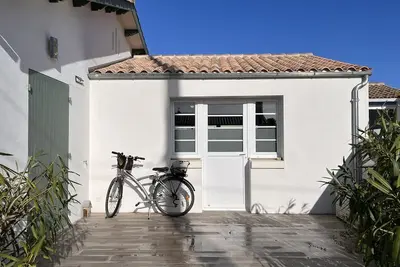 Image de Charmante maison Oléronaise à 5 mn de la plage et 2mn du marché