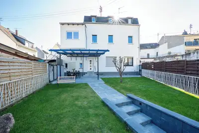 Image de Beautiful vacation apartment directly on the Rhine, fantastic castle view in Bad Salzig