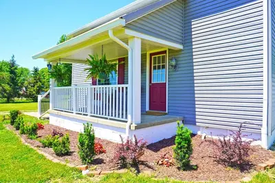 Image de Pet Friendly and Close to Local Favorites