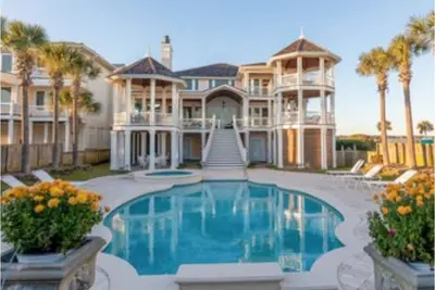 Image de Ocean Front, Canal Front, Dock, Pool, Hottub, Sunrise, Sunset Views, Elevator