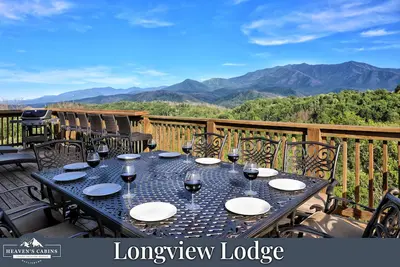 Image de Great Location! Huge Game Rm! Unparalleled Views! Cul-De-Sac!